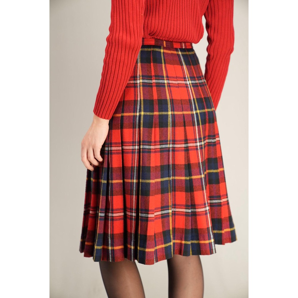 Red Tartan Pleated Midi Skirt Classic Kilt-Inspired Style
