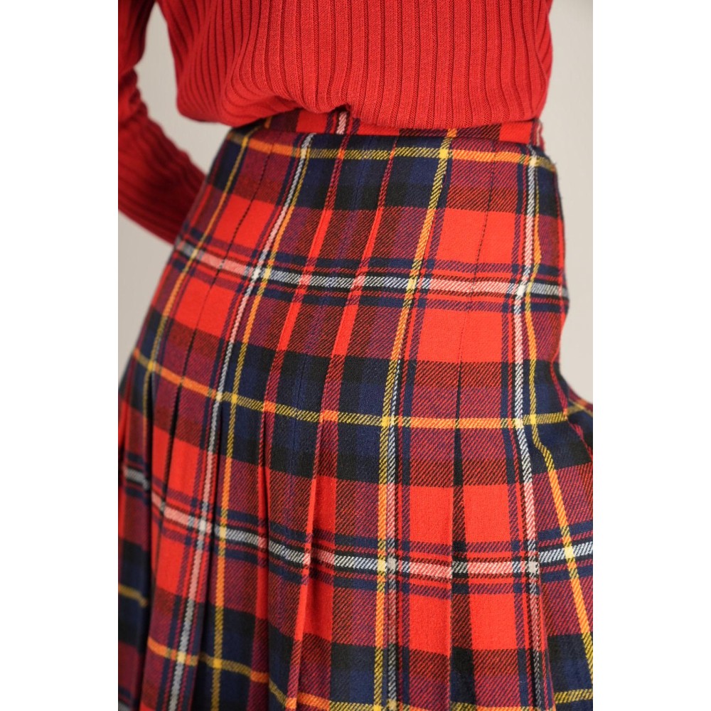 Red Tartan Pleated Midi Skirt Classic Kilt-Inspired Style